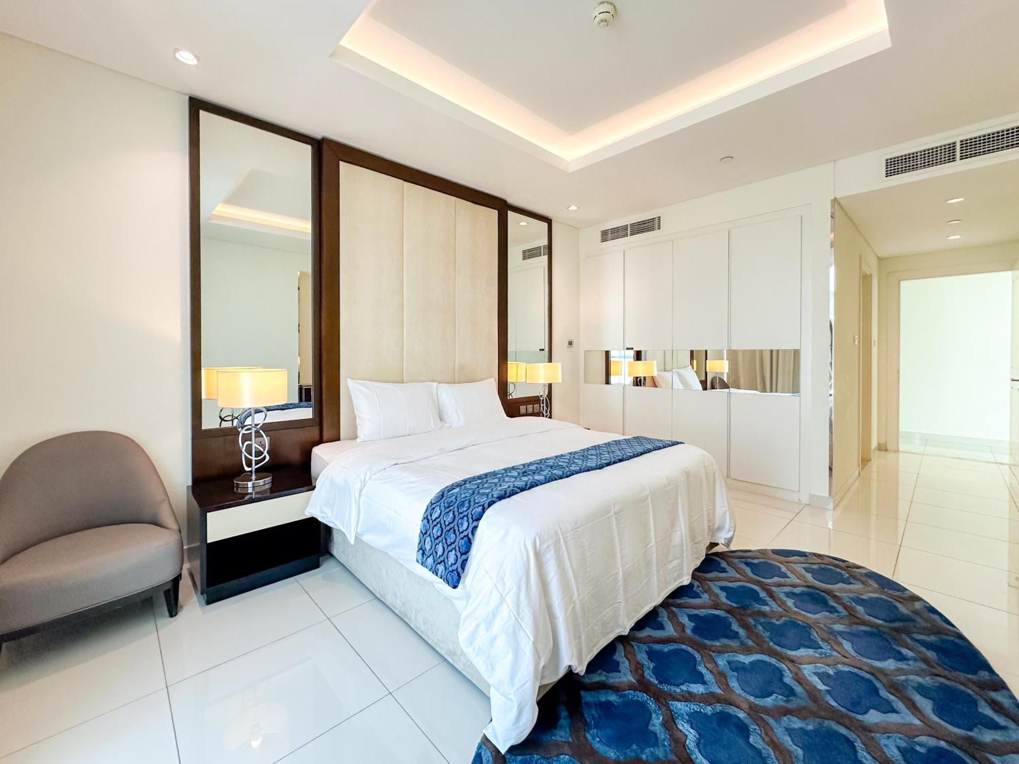 Panoramic Burj Khalifa View Luxury 1br Penthouse Dubai