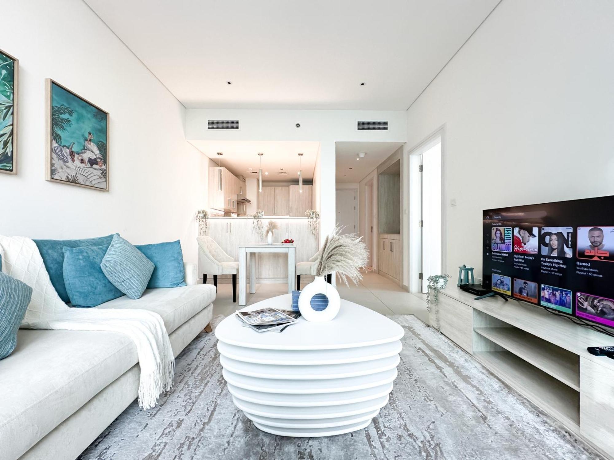 Trophy - Palm Jumeirah With Access Dubai