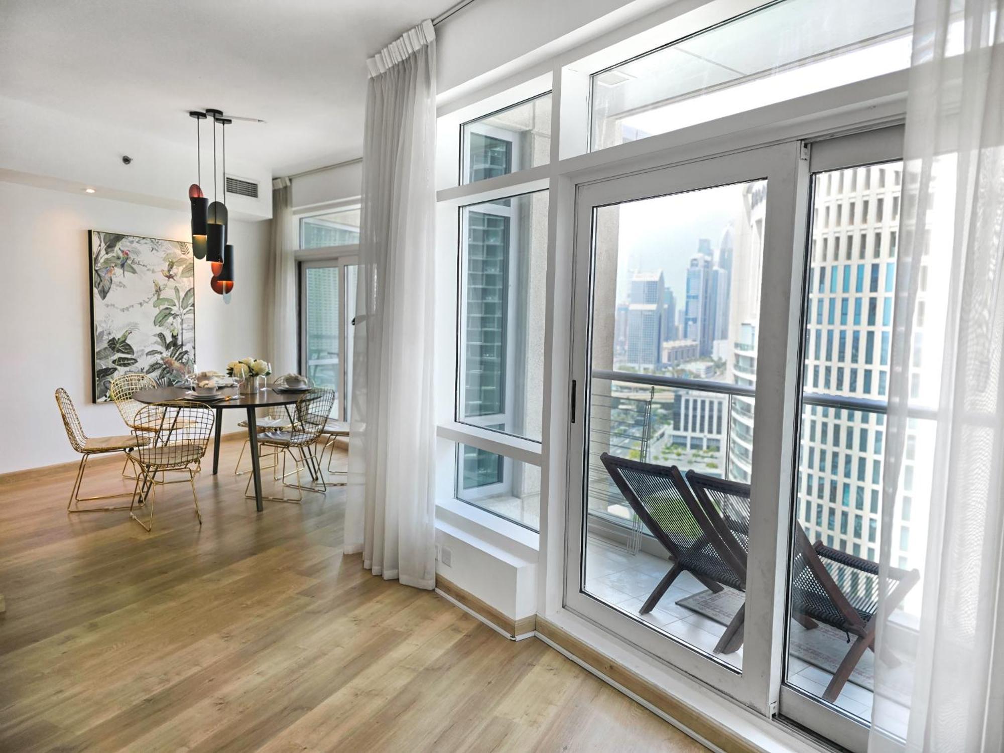 Easygo - Comfy 2bdr In Loft Tower Downtown * Dubai