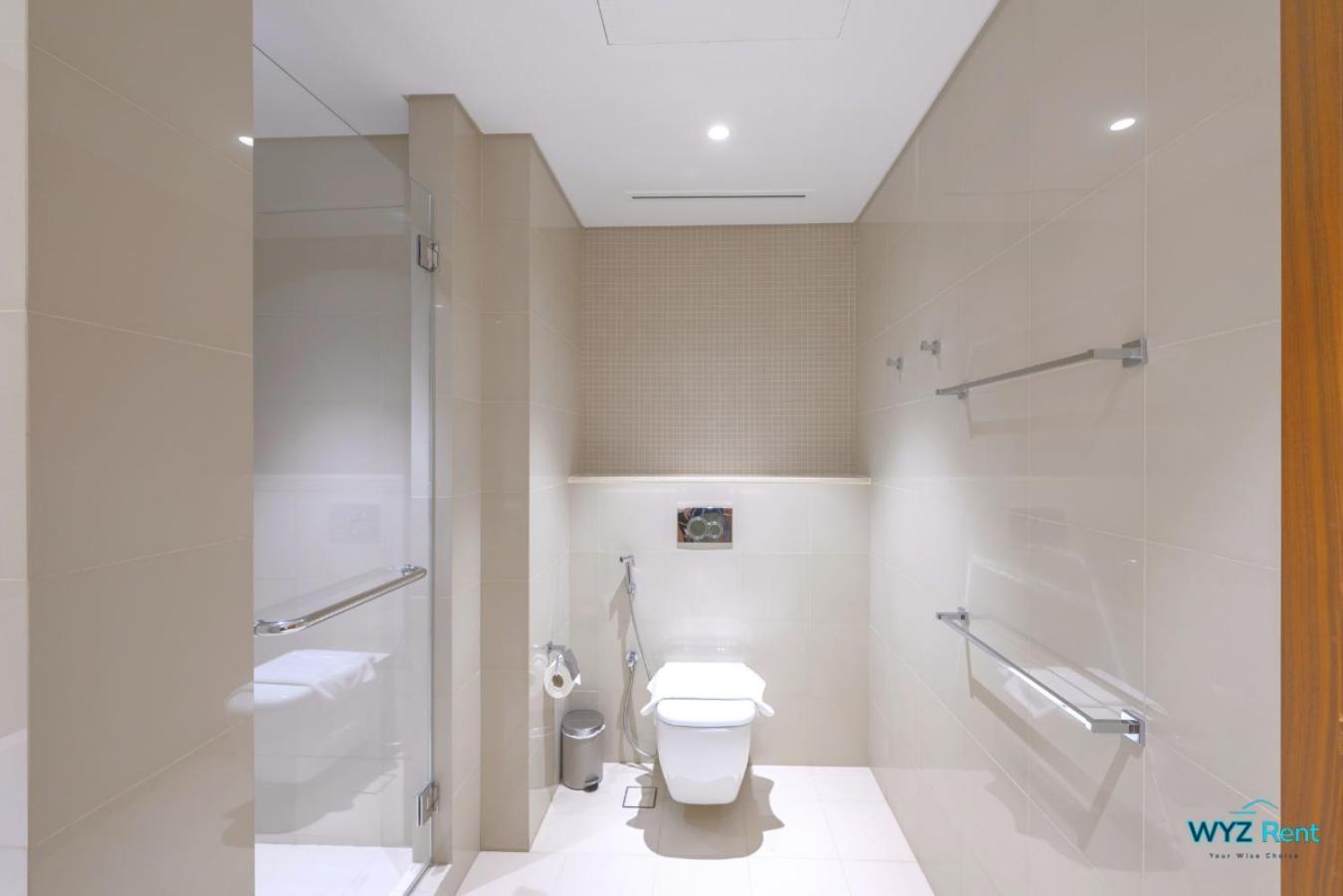Spectacular 3 & Half Br In Downtown ,burj Khalifa View * Dubai
