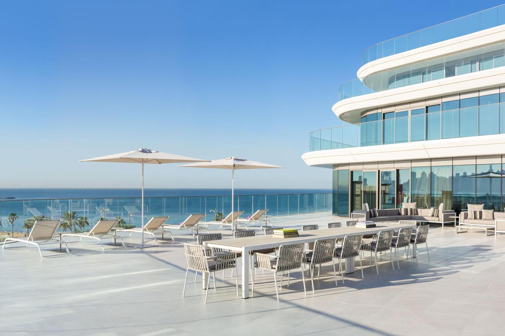 W - The Palm Resort 5*