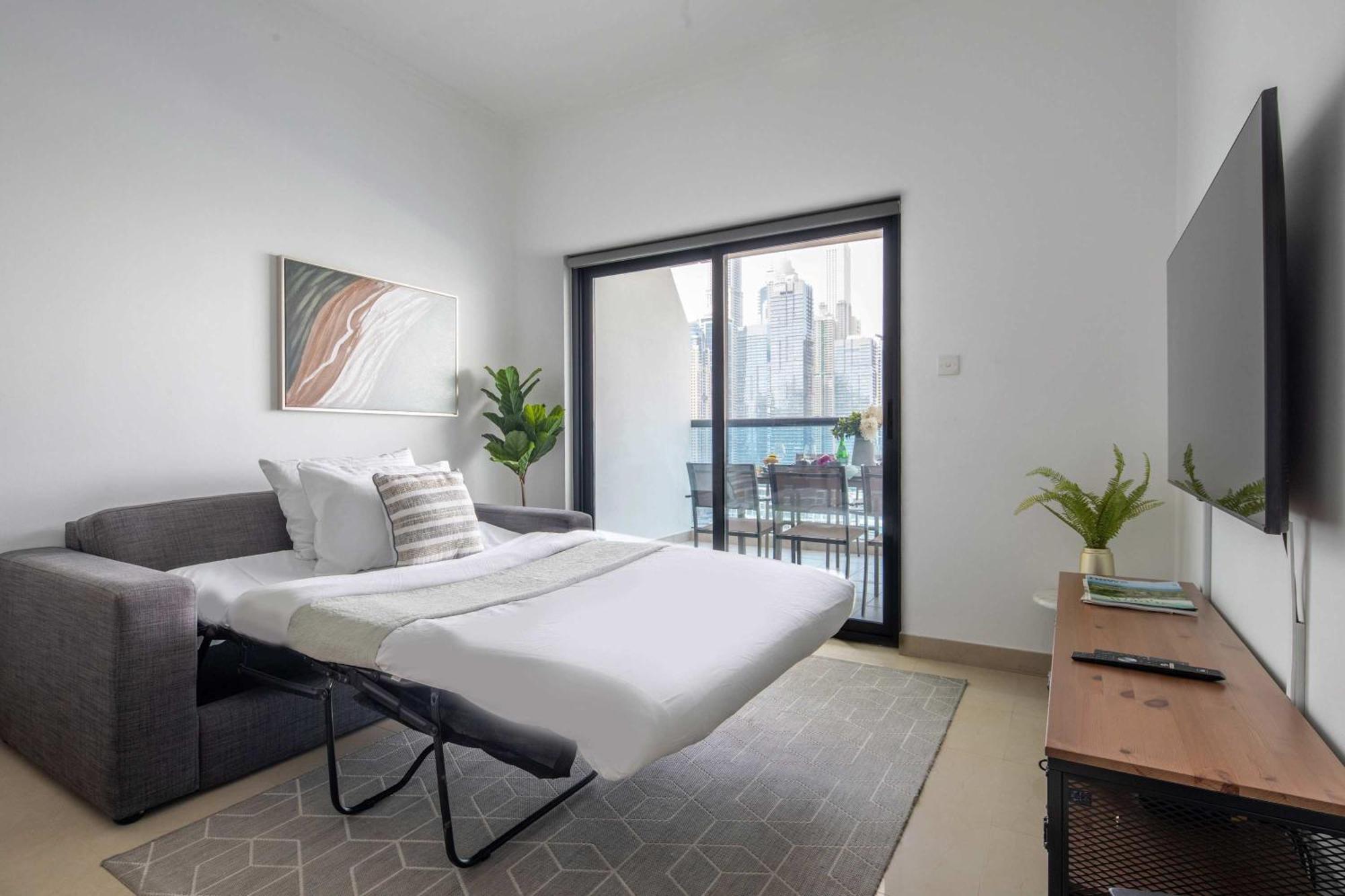Frank Porter - Time Place Tower Dubai
