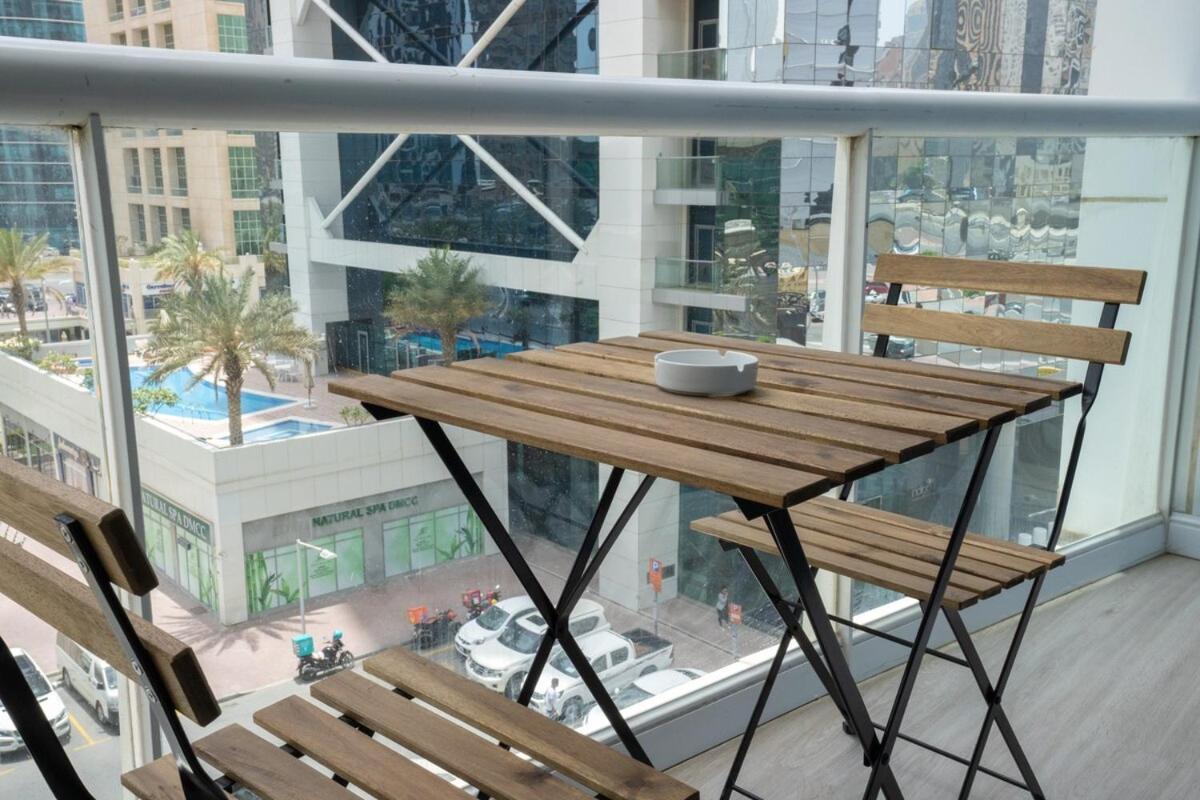 Chic 1 Bed Close To Metro Holiday home *