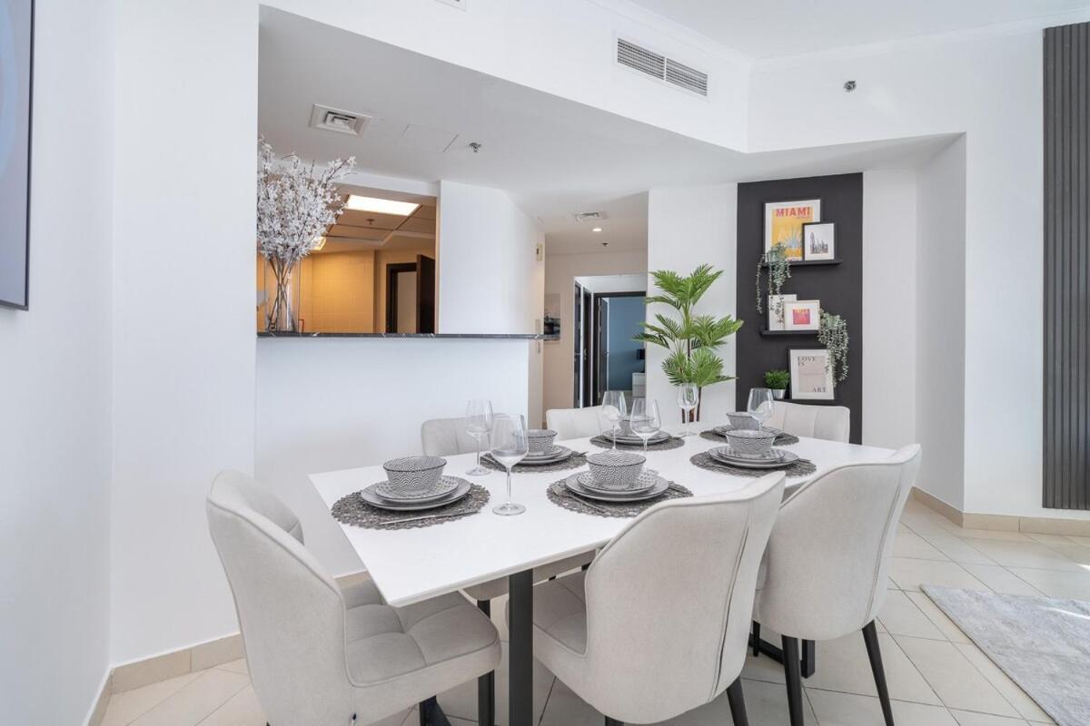 Sleek And Chic 2-bedroom In The Torch, Marina Dubai