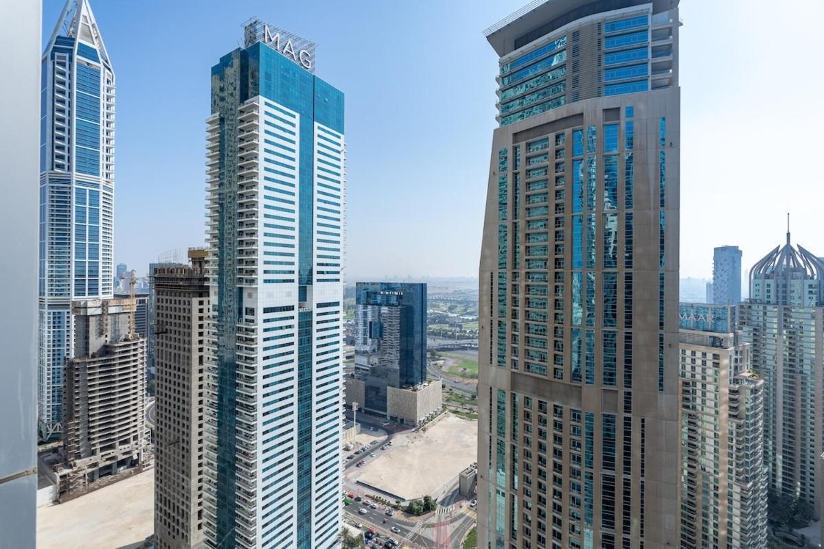Sleek And Chic 2-bedroom In The Torch, Marina