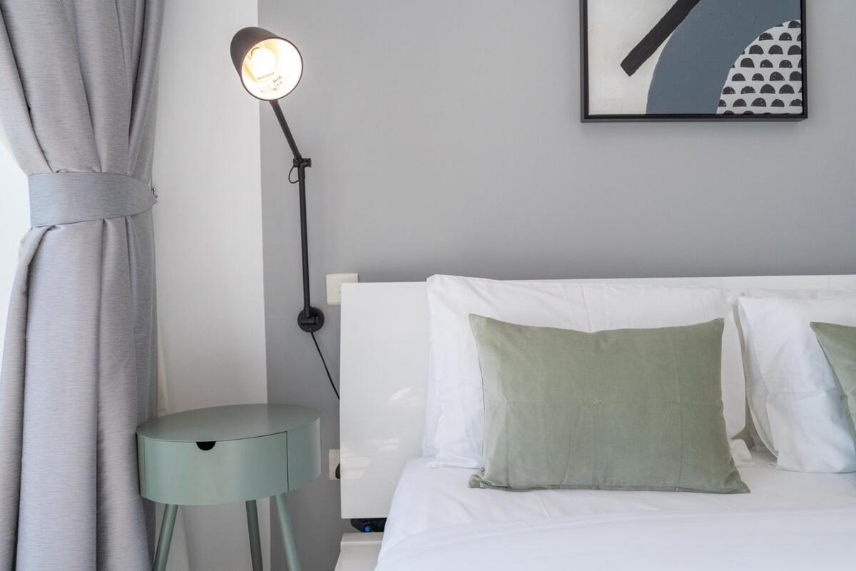 Sleek And Chic 2-bedroom In The Torch, Marina Dubai