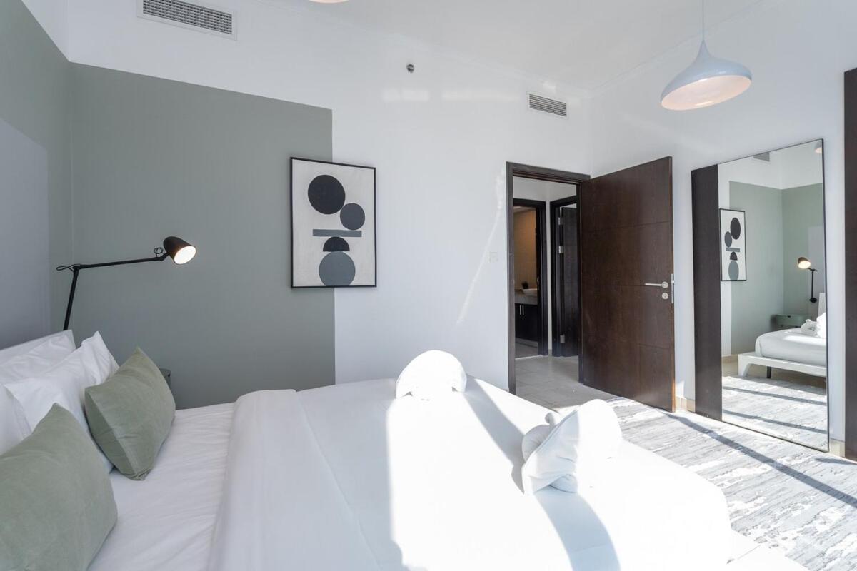 Apartment Sleek And Chic 2-bedroom In The Torch, Marina Dubai
