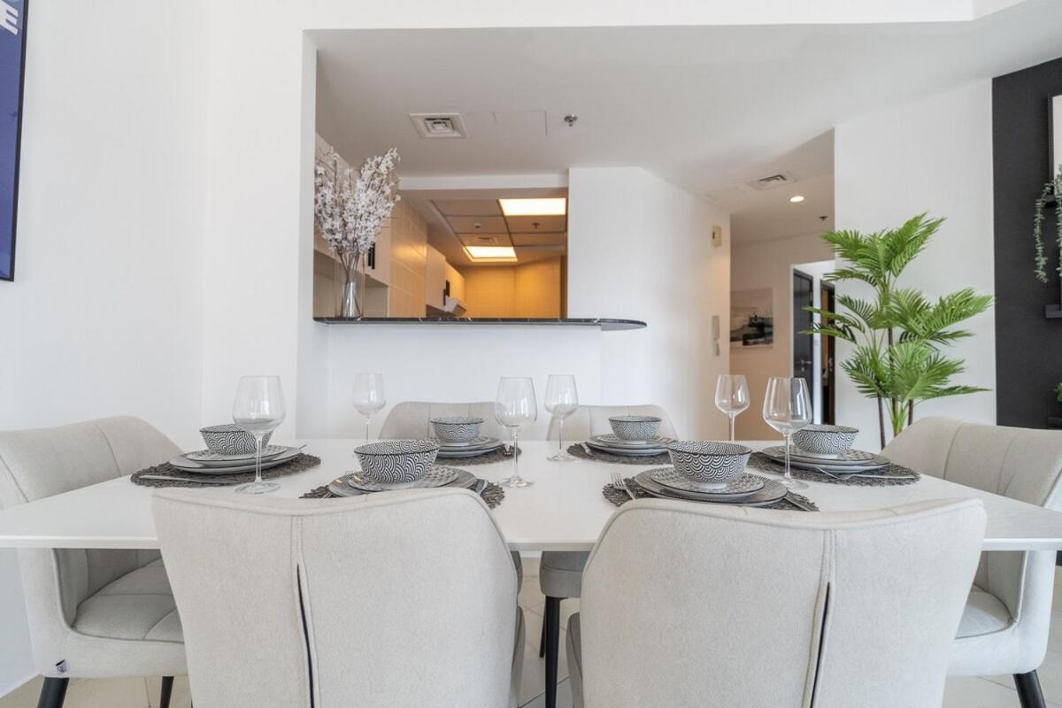 Sleek And Chic 2-bedroom In The Torch, Marina Apartment Dubai