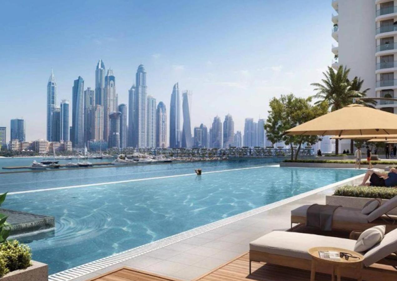 Marina Skyline View & Harbour Beachfront *