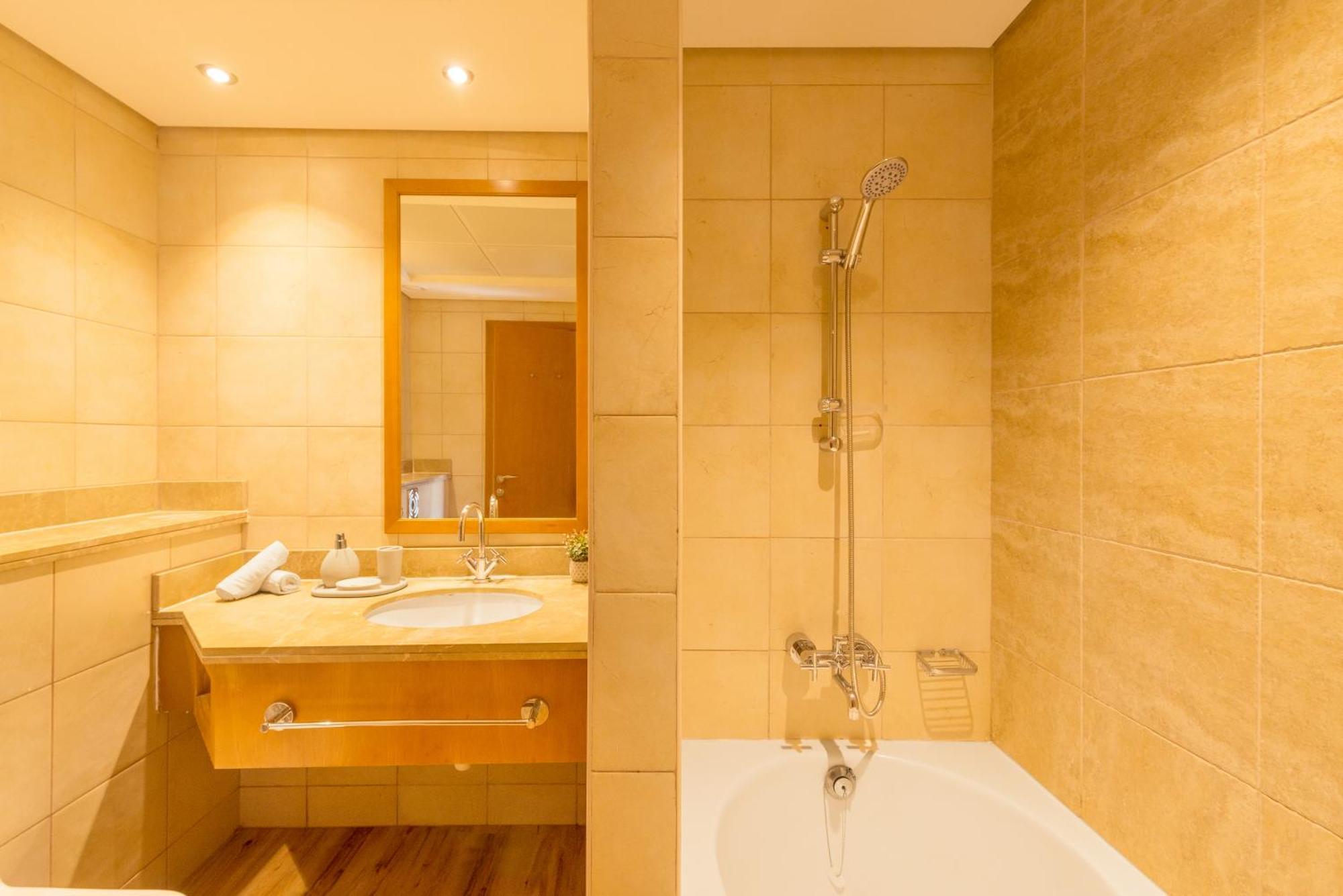 Jbr - Al Fattan Sea View 48th Floor - 5 Star Access!