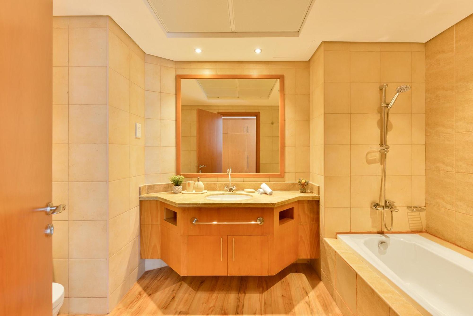 Apartment Jbr - Al Fattan Sea View 48th Floor - 5 Star Access! *