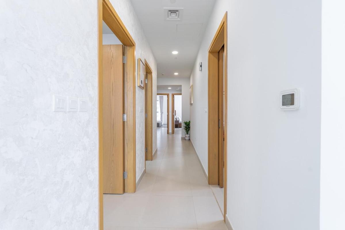 Cool 4-bedroom With Burj Views At Bellevue Tower In Downtown Dubai