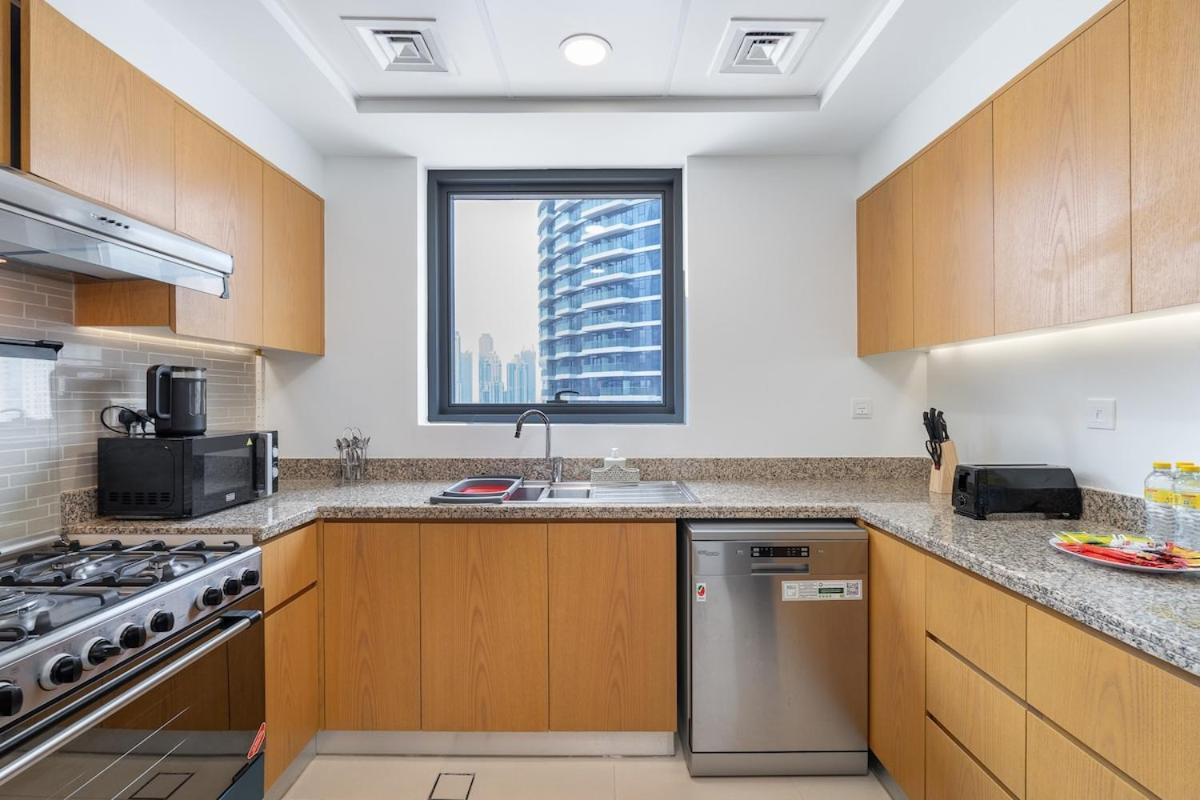 Cool 4-bedroom With Burj Views At Bellevue Tower In Downtown Dubai