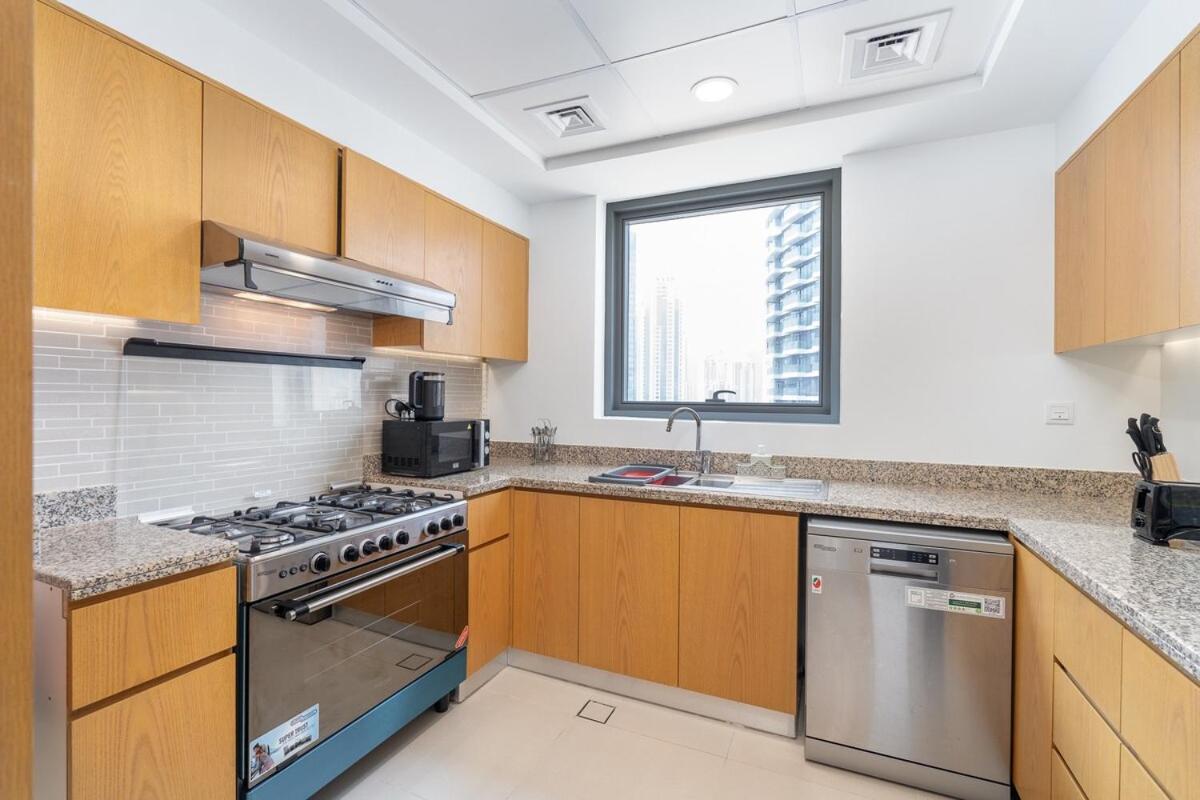 Cool 4-bedroom With Burj Views At Bellevue Tower In Downtown Apartment Dubai