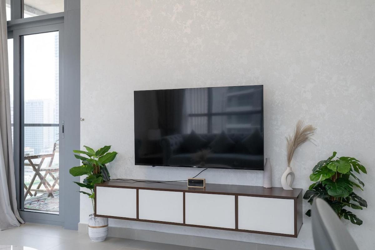 Apartment Cool 4-bedroom With Burj Views At Bellevue Tower In Downtown Dubai