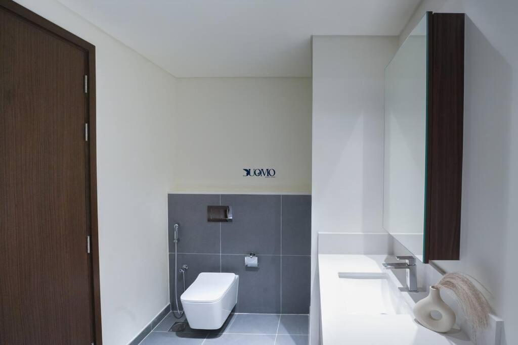 Holiday home Myduomo- Spacious 1br On High Floor With Creek & Park Views *