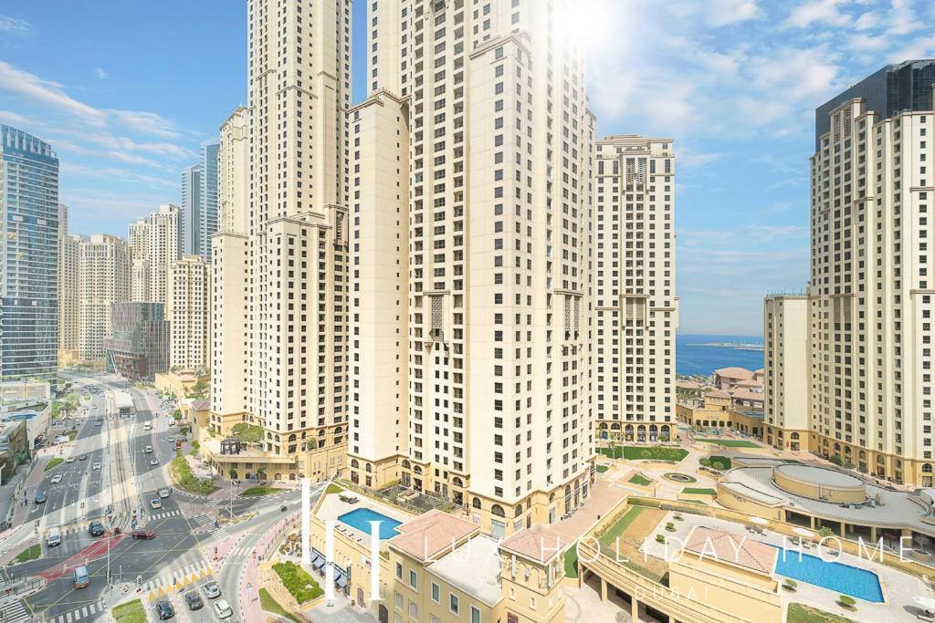 Apartment Lux Contemporary With Full Marina View 6
