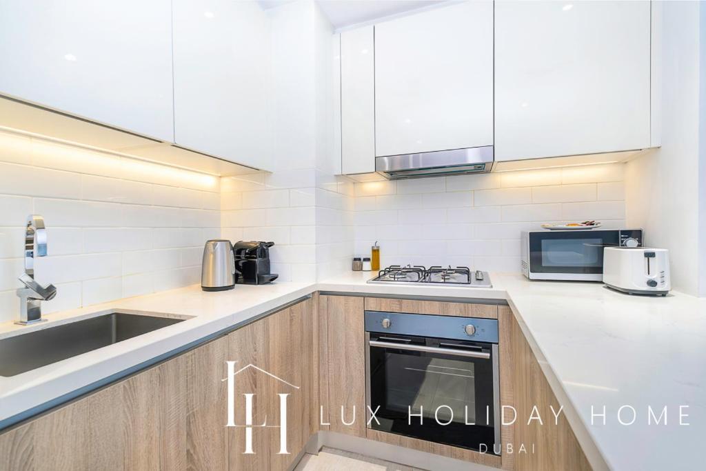 Apartment Lux Contemporary With Full Marina View 6 *