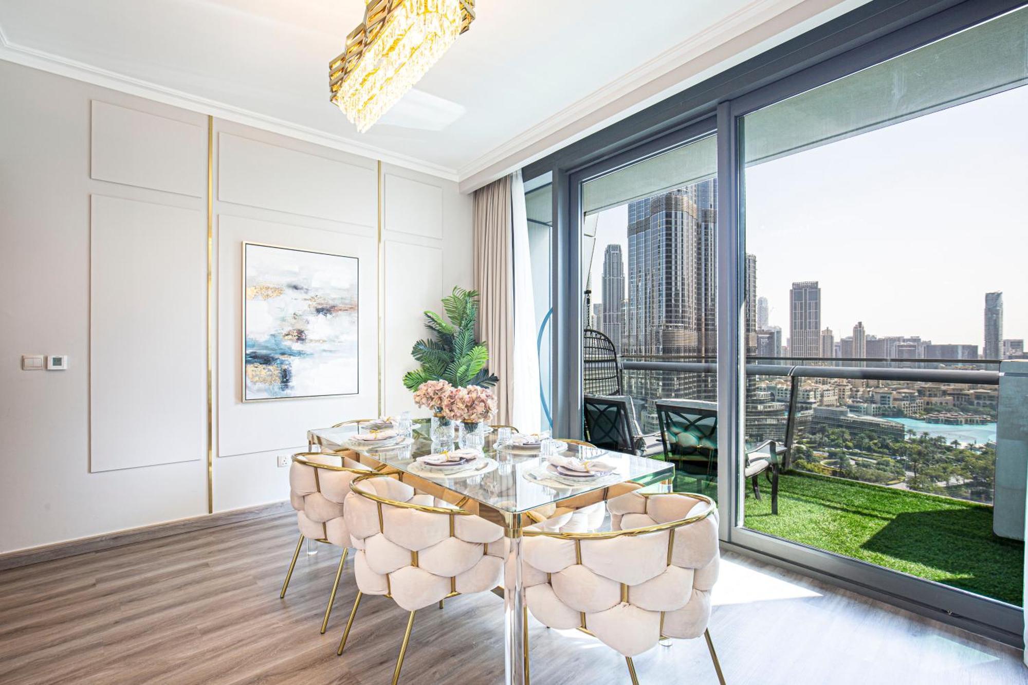 Magnificent 3 Bedroom Luxury With Burj Khalifa View Apartment