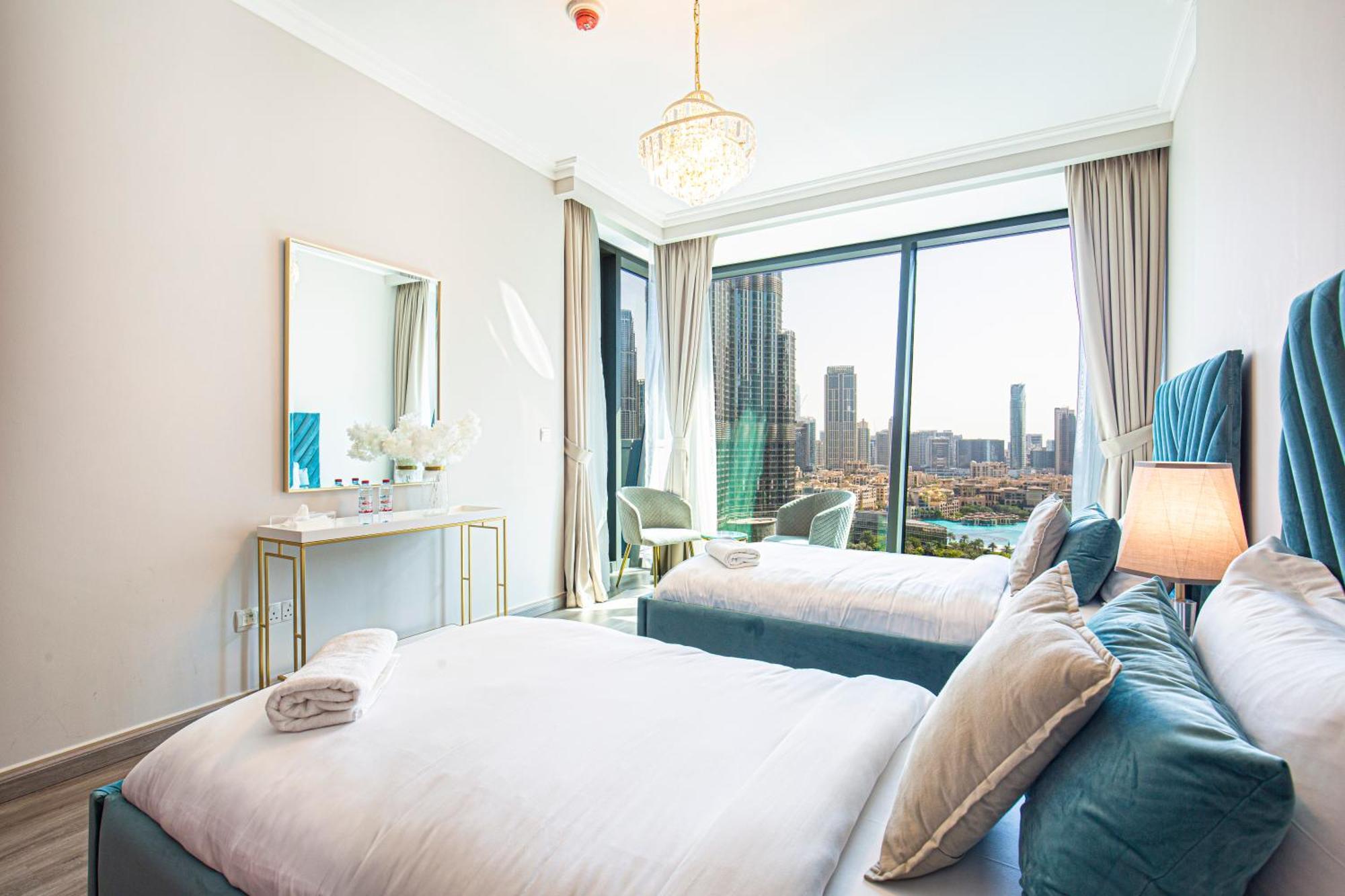 Magnificent 3 Bedroom Luxury With Burj Khalifa View Dubai