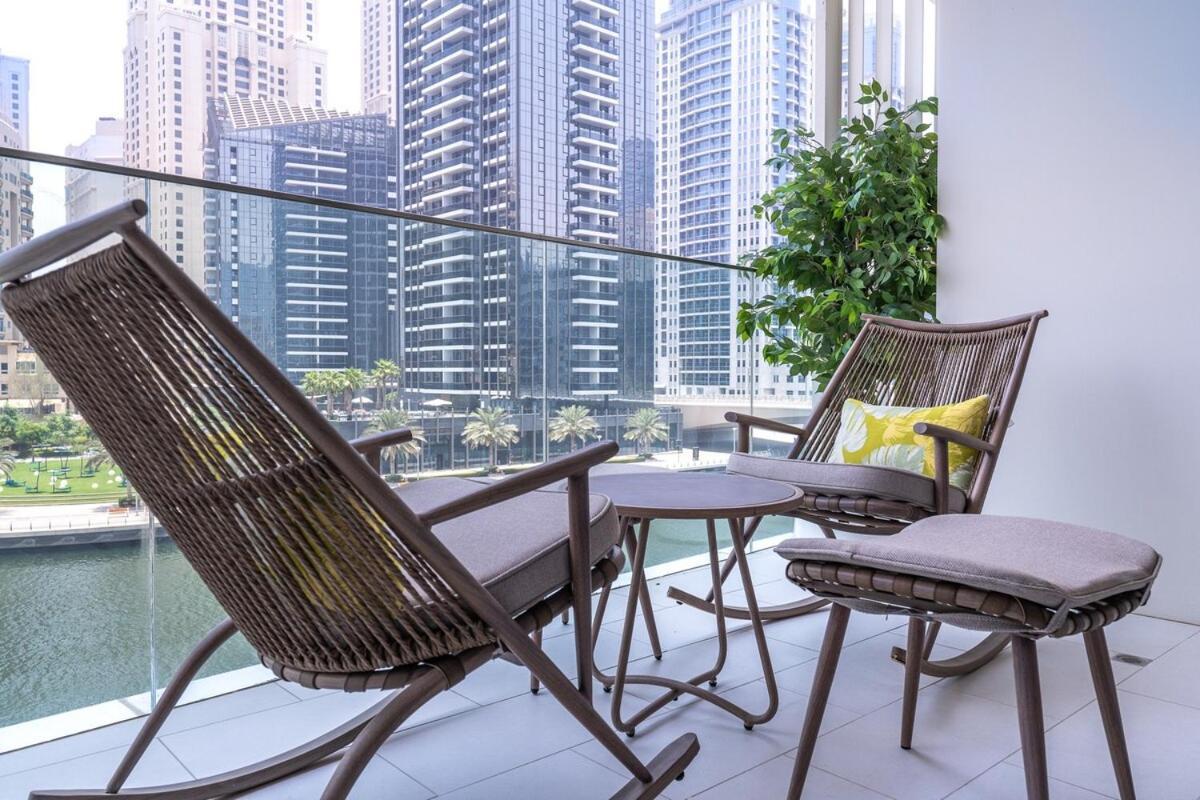Incredible 3-bed With Marina Views! Apartment