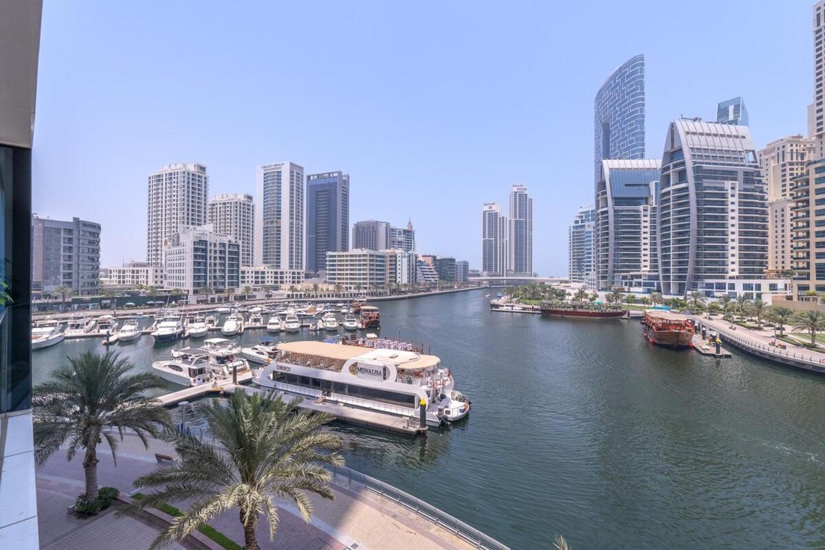 Incredible 3-bed With Marina Views! *