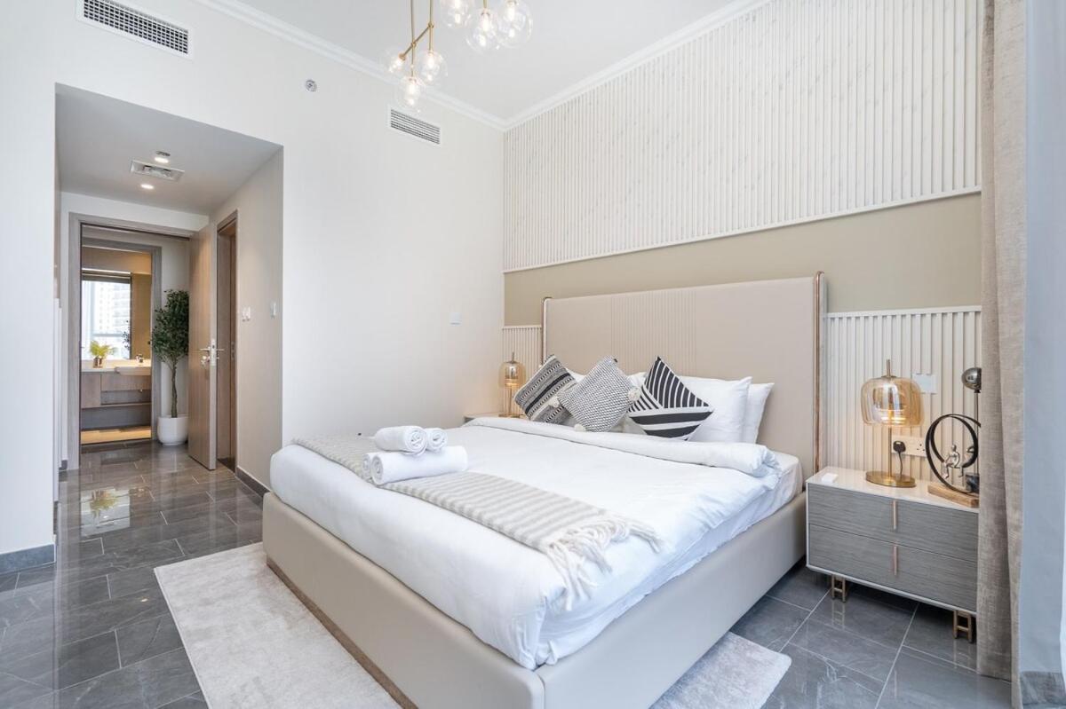 Apartment Incredible 3-bed With Marina Views! Dubai