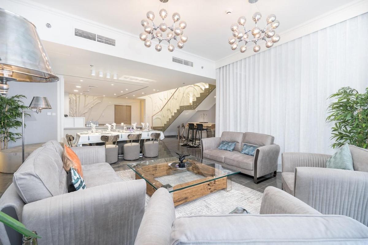 Apartment Incredible 3-bed With Marina Views! *