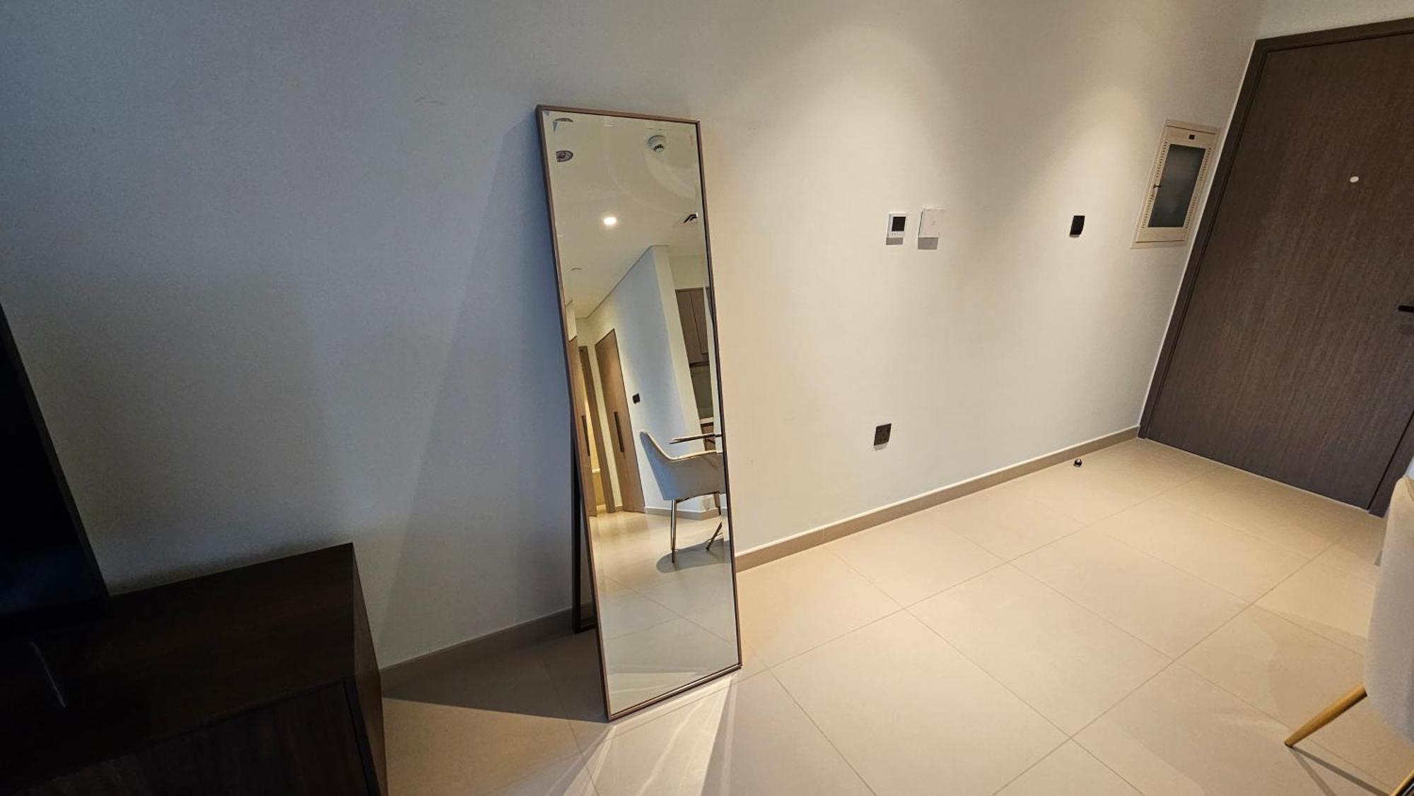 Mh - Act One Act Two - 1bhk - Ref404 Apartment