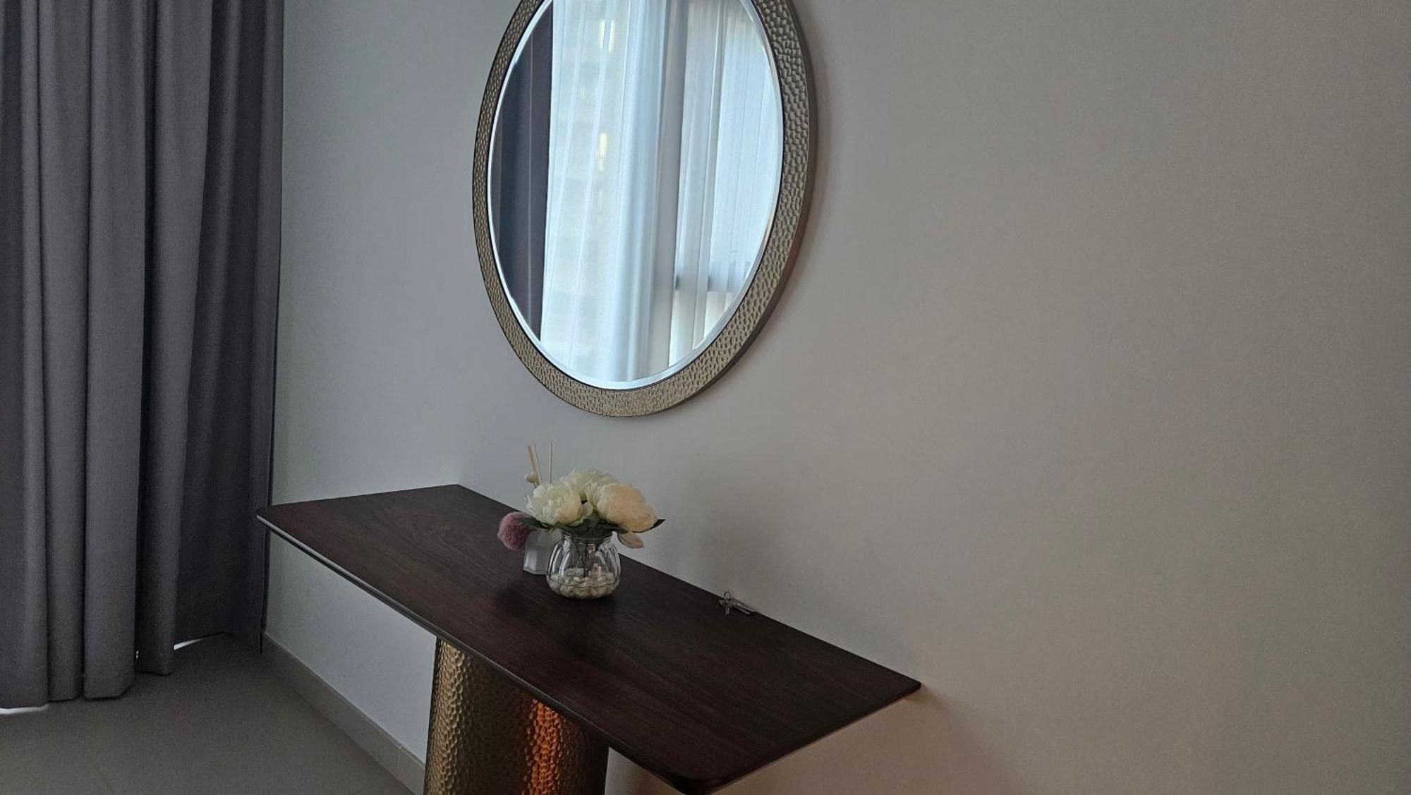 Mh - Act One Act Two - 1bhk - Ref404 Apartment Dubai