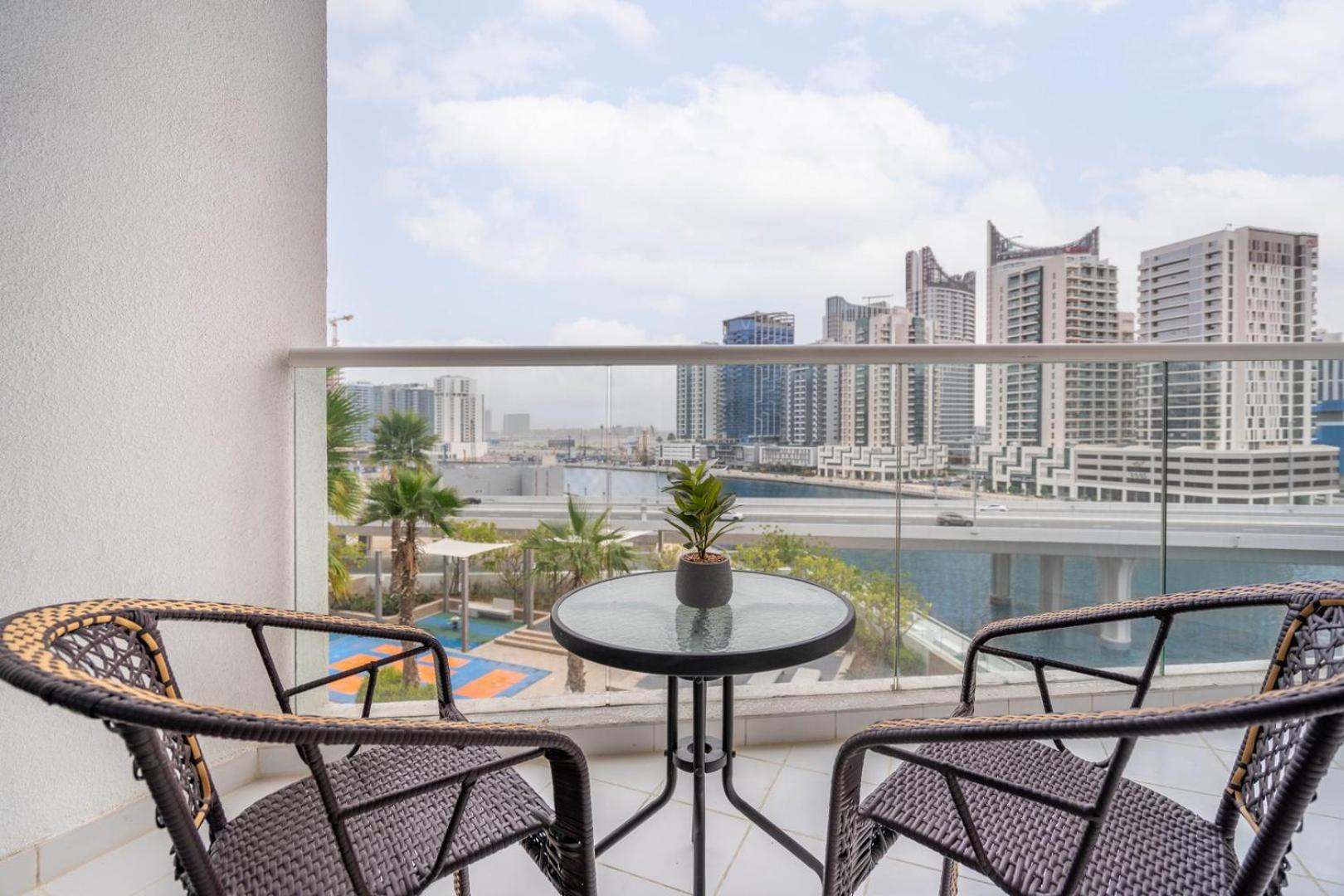 Guestready - Modern With Canal View Apartment Dubai