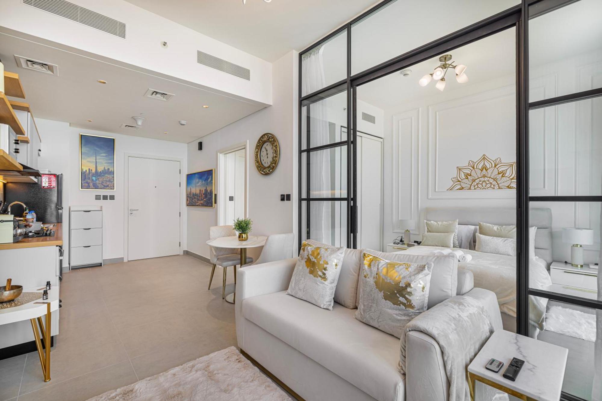 Luxury In Hills Burj Khalifa Views Apartment Dubai