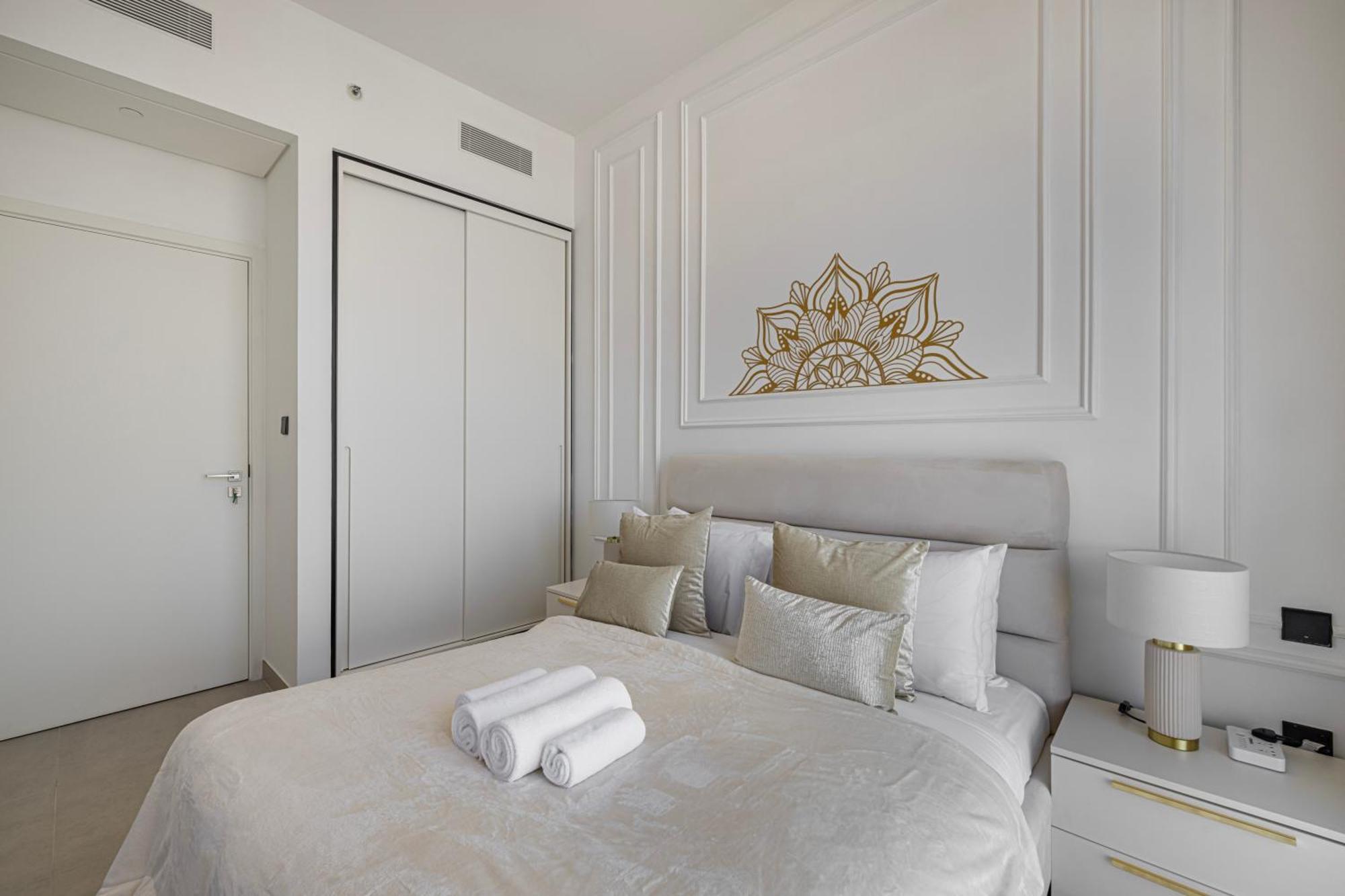 Luxury In Hills Burj Khalifa Views