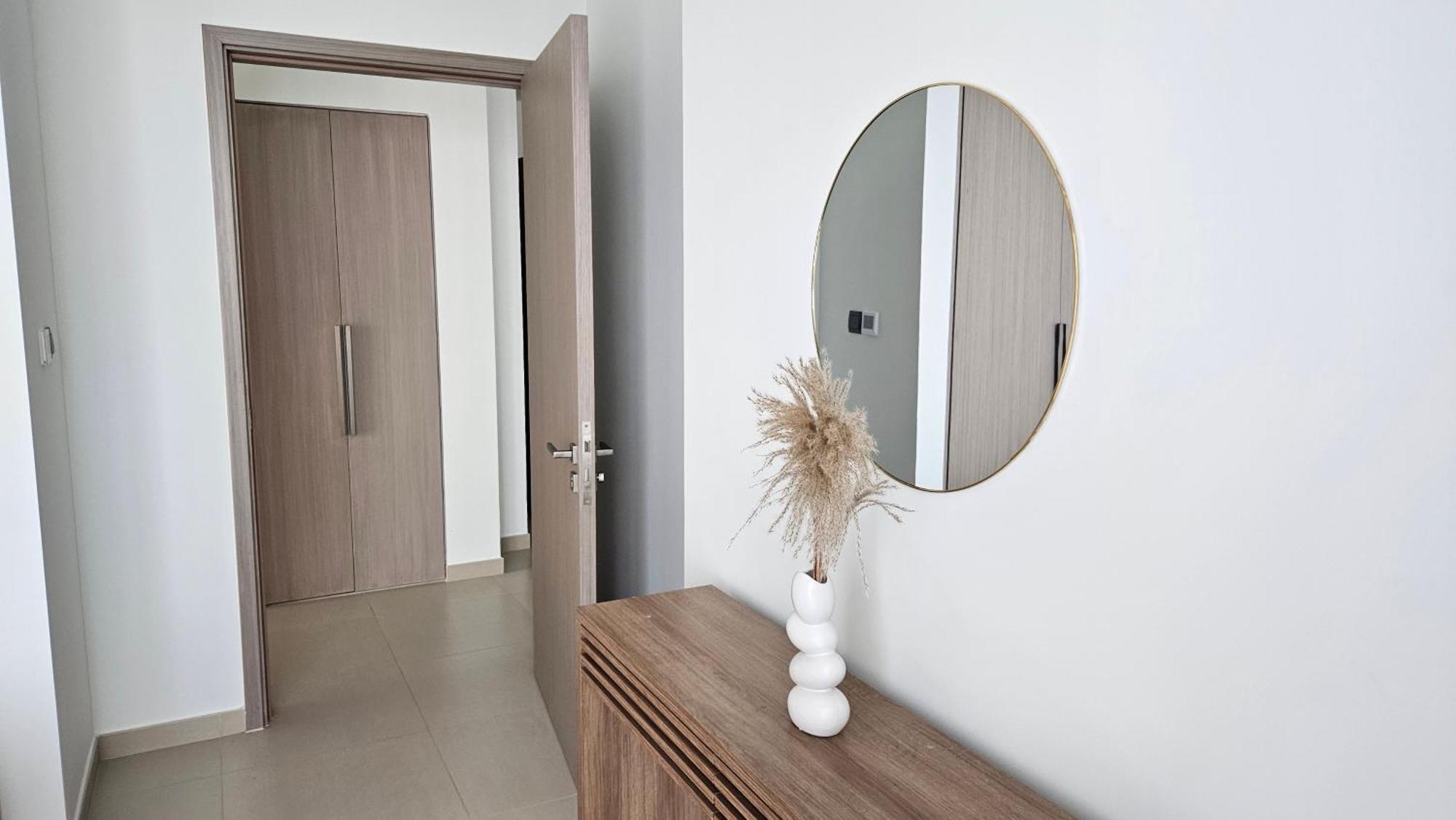 Mh - Act Tower - Downtown -2bhk- Ref4003 * Dubai
