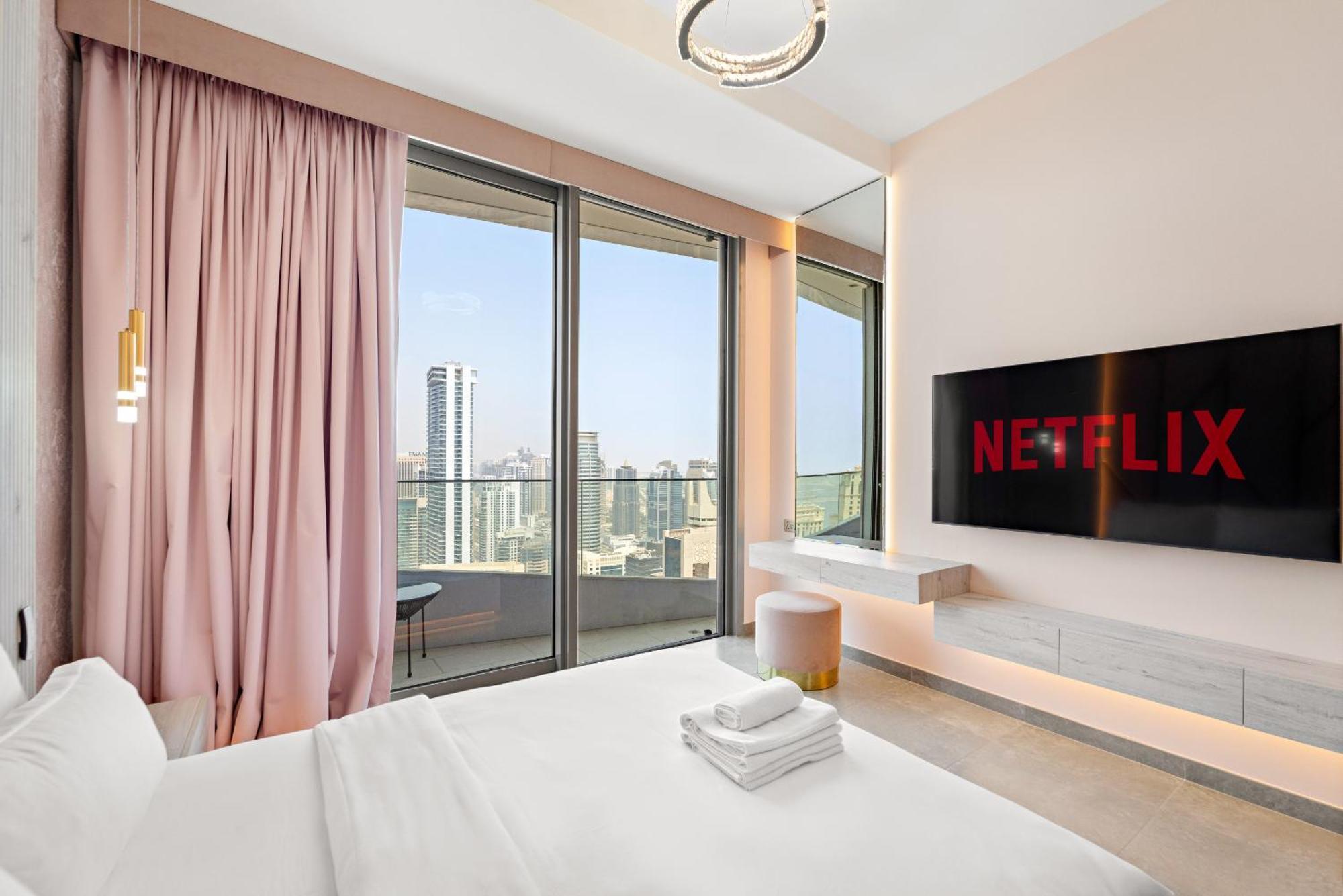 Apartment Vayk- Ultra Modern 3 Bd Marina Retreat With Stunning Views Dubai
