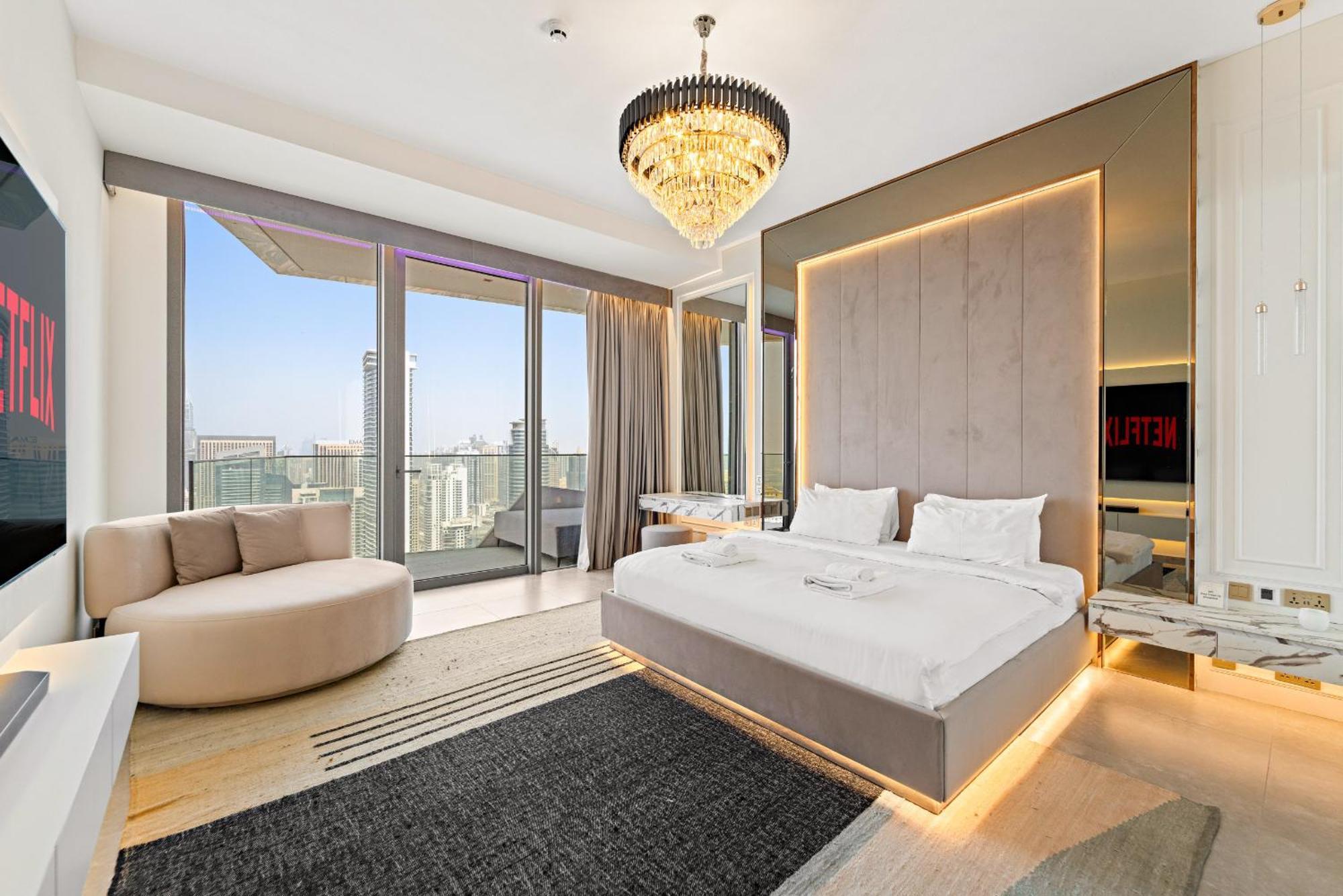 Vayk- Ultra Modern 3 Bd Marina Retreat With Stunning Views