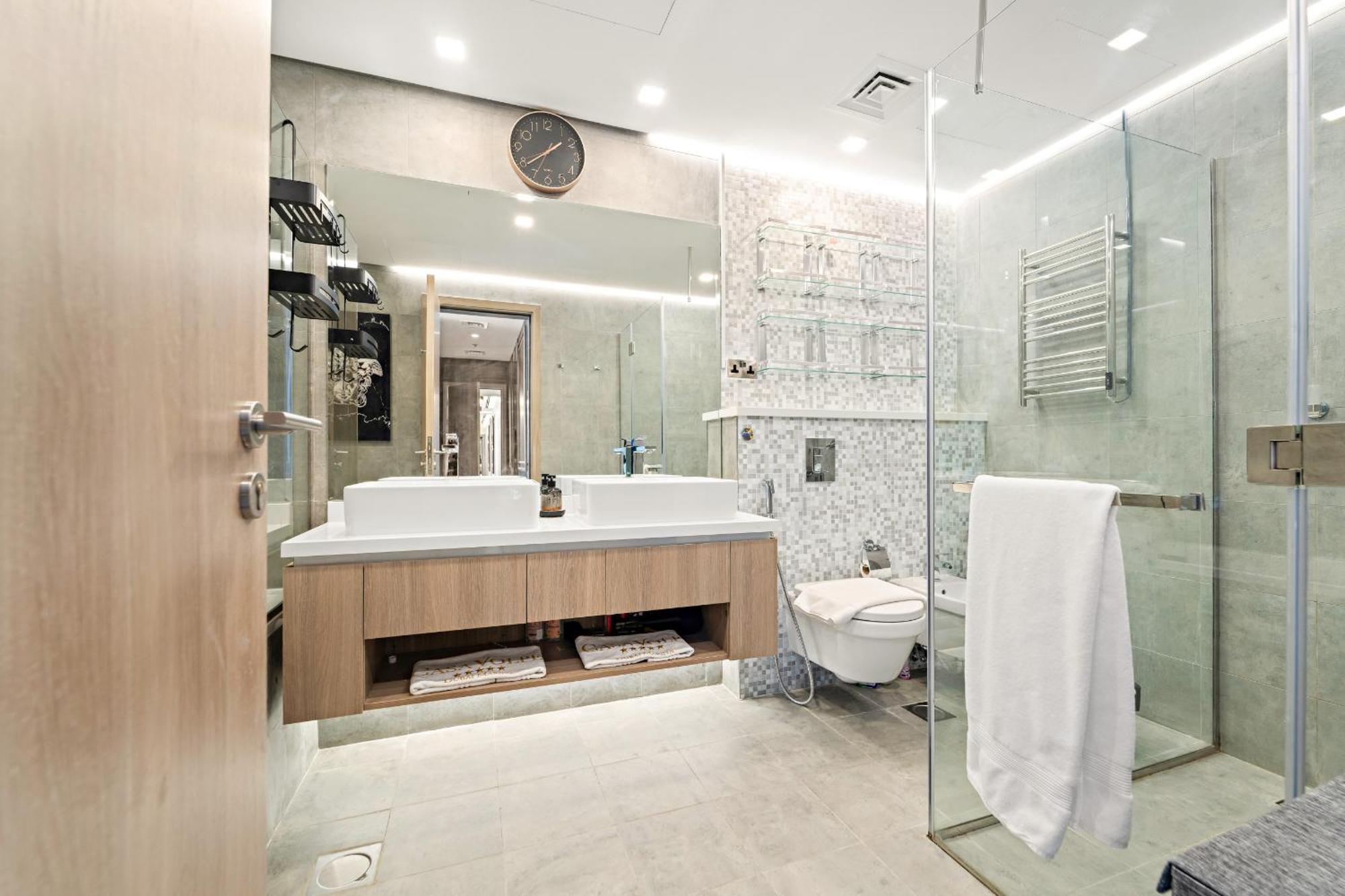 Vayk- Ultra Modern 3 Bd Marina Retreat With Stunning Views *