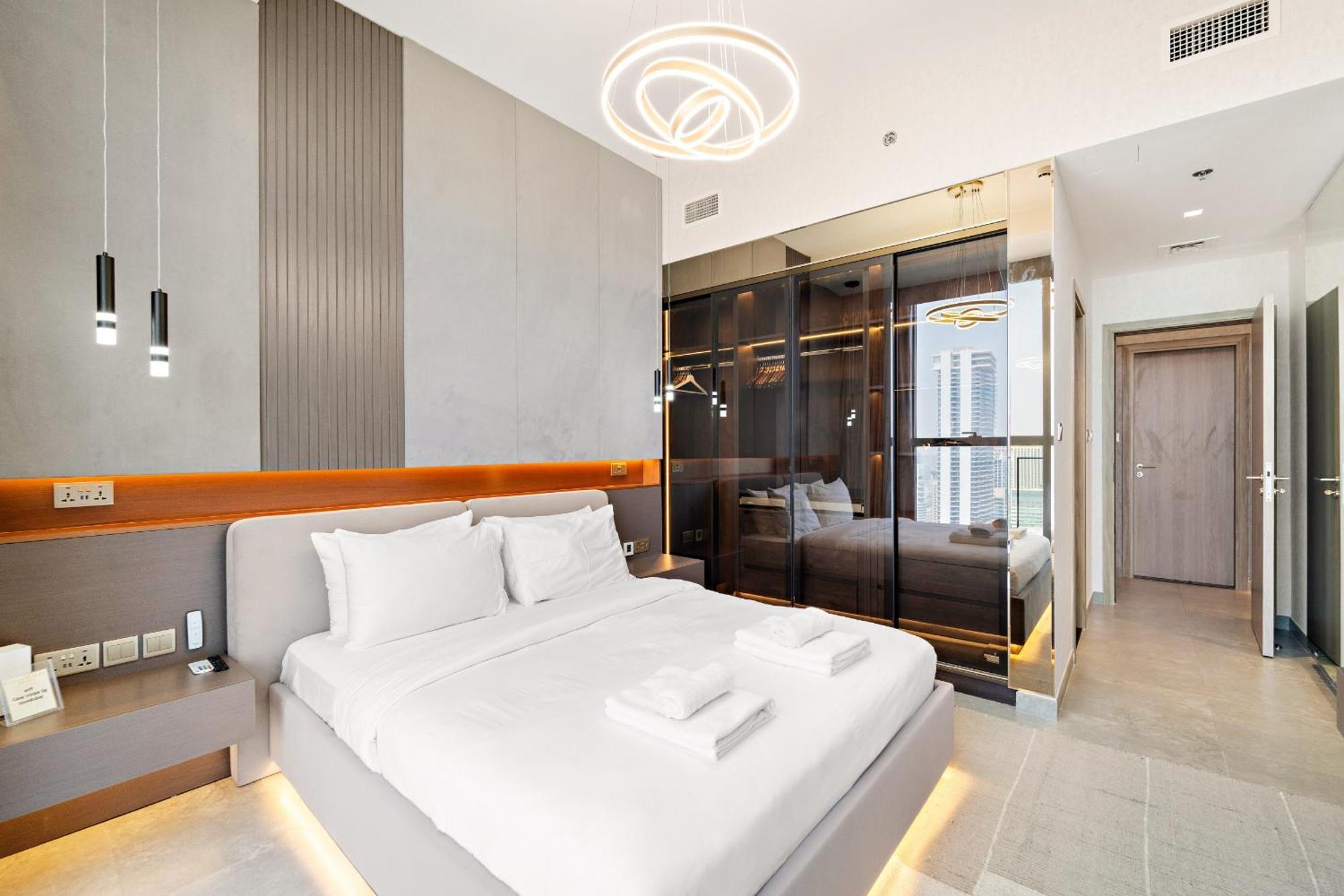 Apartment Vayk- Ultra Modern 3 Bd Marina Retreat With Stunning Views Dubai