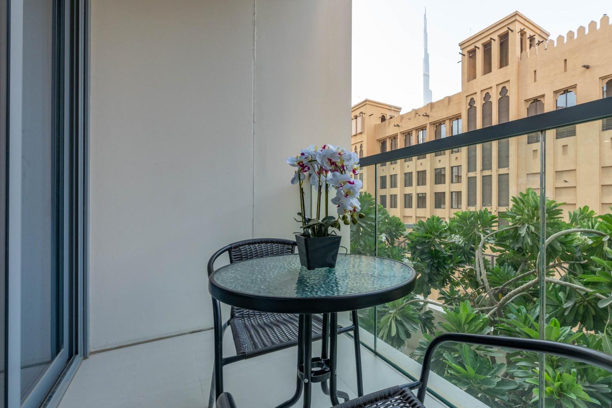 Modern 1-br Close To Mall And Burj Khalifa Apartment *