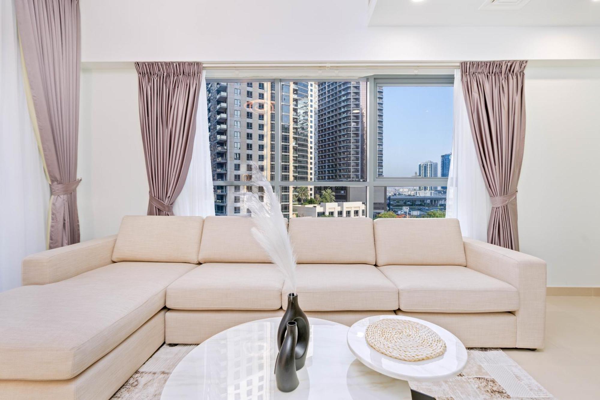 Modern 1-br Close To Mall And Burj Khalifa Apartment *