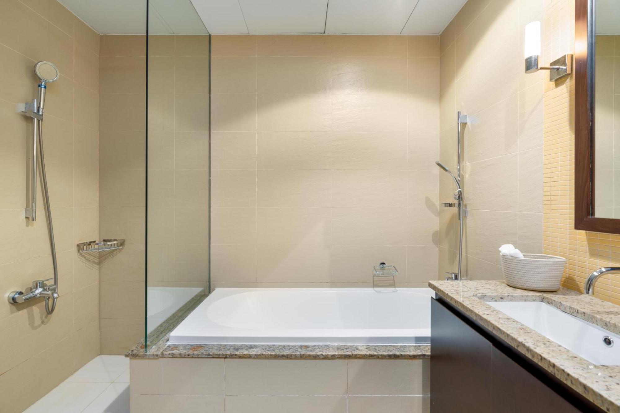 Tiara Residences - Luxurious Marina Living In Palm Jumeirah *