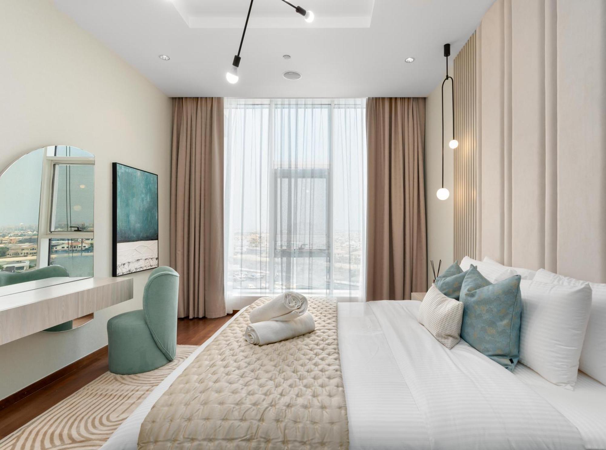 Tiara Residences - Luxurious Marina Living In Palm Jumeirah Apartment Dubai