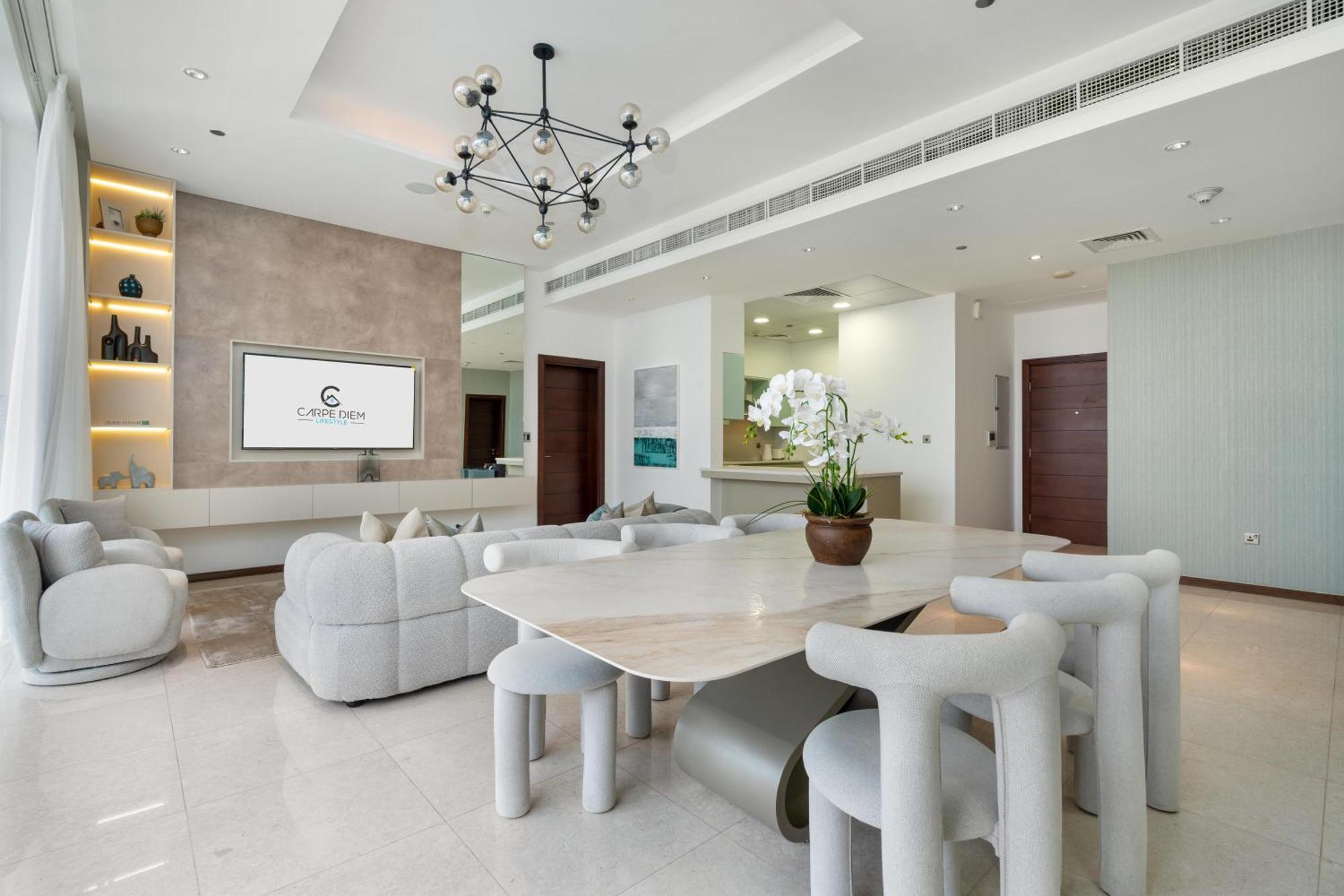 Tiara Residences - Luxurious Marina Living In Palm Jumeirah