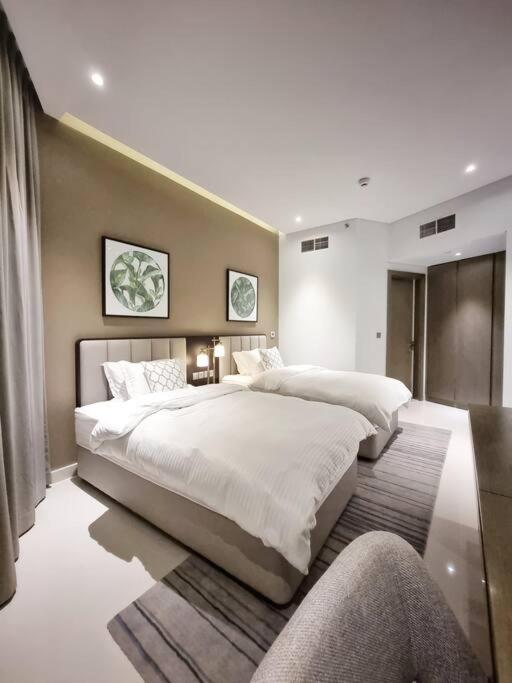 Apartment Stunning 2br Prive Dubai