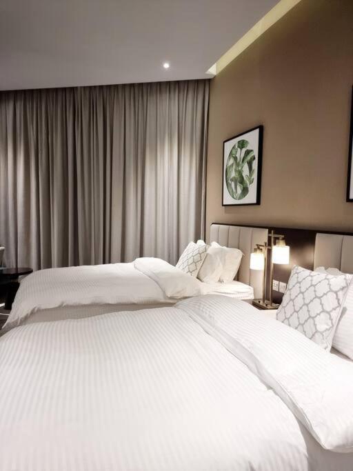 Apartment Stunning 2br Prive Dubai