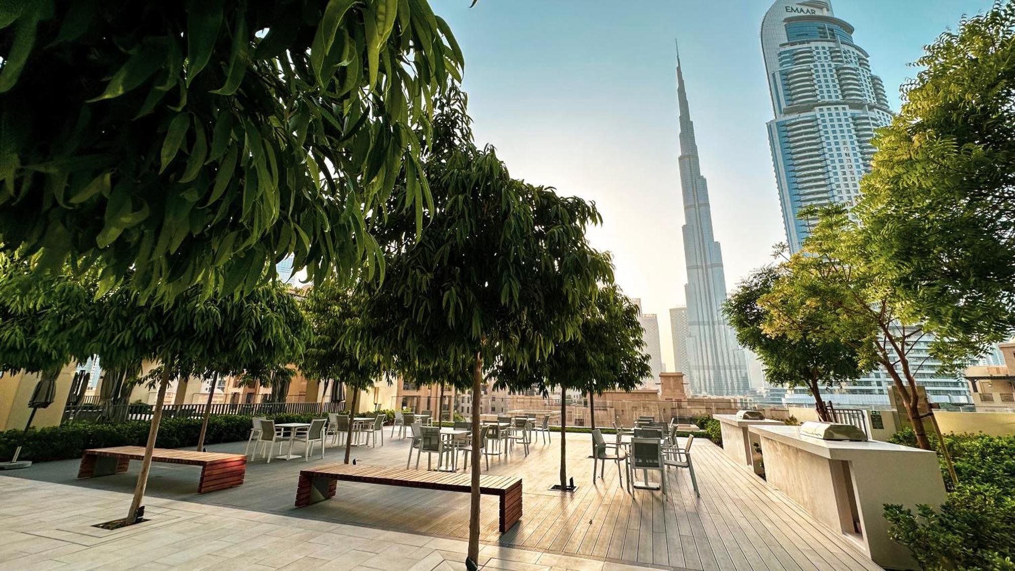 Apartment Elegant 1br With Skyline Views In Downtown Dubai