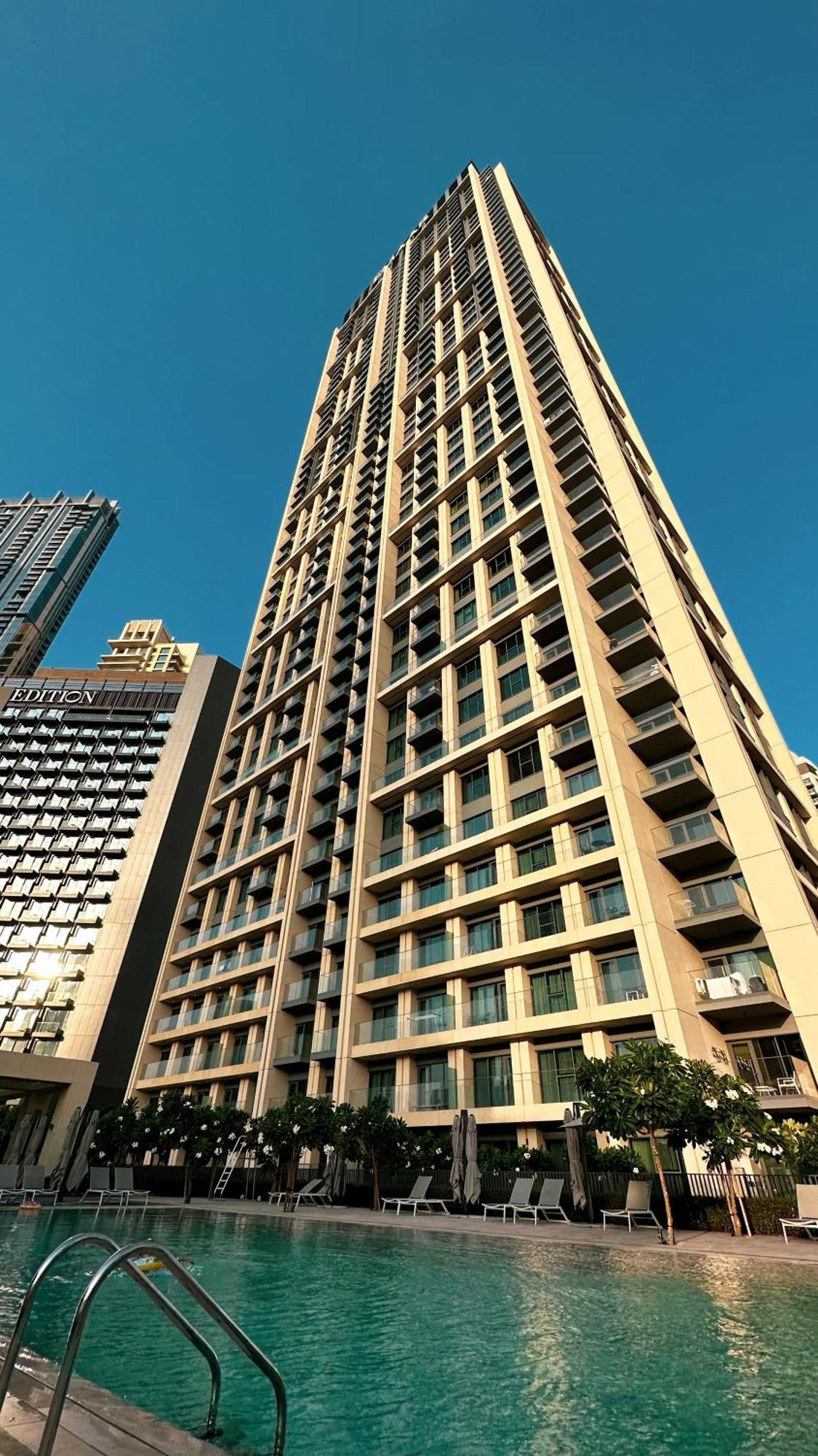 Apartment Elegant 1br With Skyline Views In Downtown