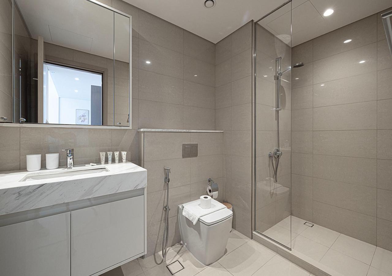 Apartment Elegant 1br With Skyline Views In Downtown *