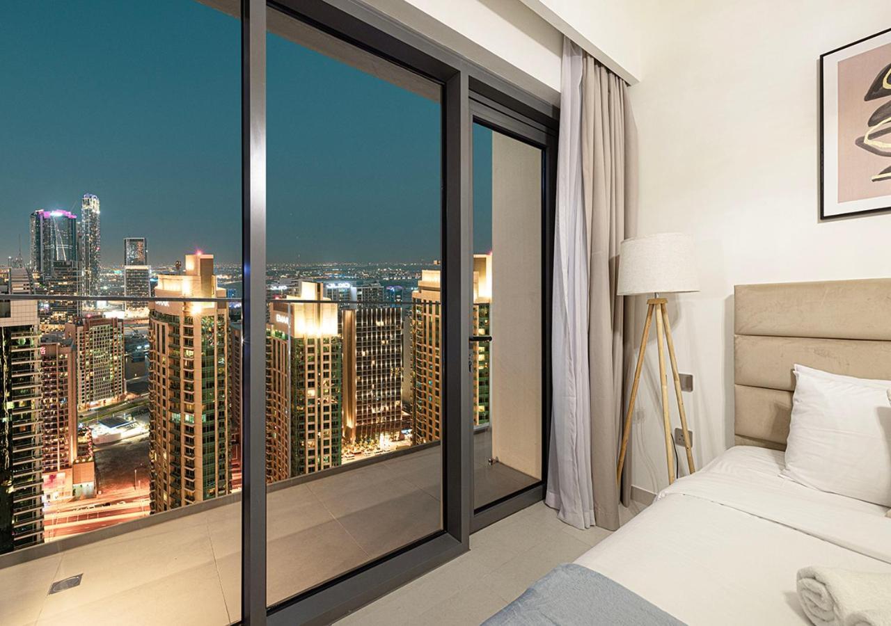 Elegant 1br With Skyline Views In Downtown Apartment Dubai