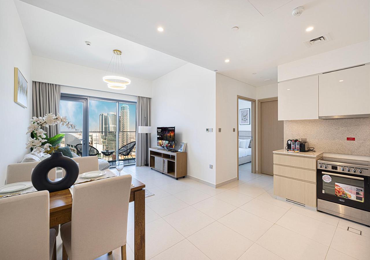 Apartment Elegant 1br With Skyline Views In Downtown *